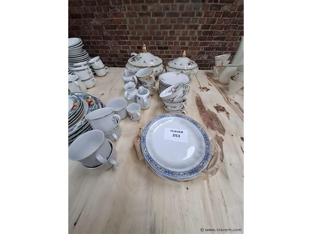 Antiek vaatwerk - afbeelding 1 van  5