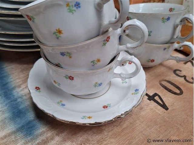 Antiek vaatwerk - afbeelding 2 van  4