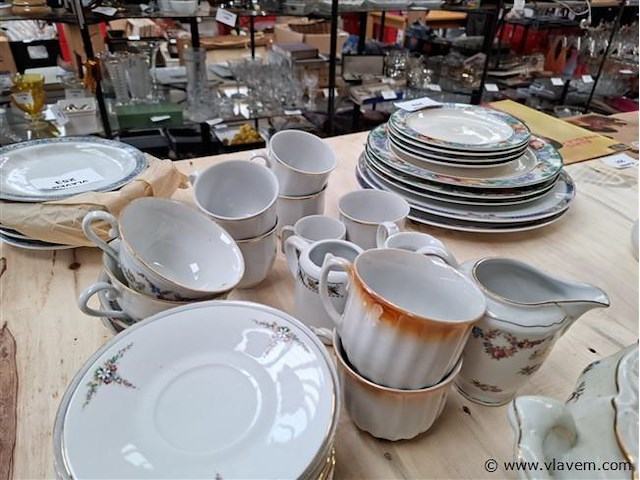 Antiek vaatwerk - afbeelding 2 van  5