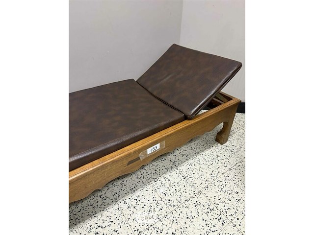 Antiek ziekenbed - afbeelding 1 van  2