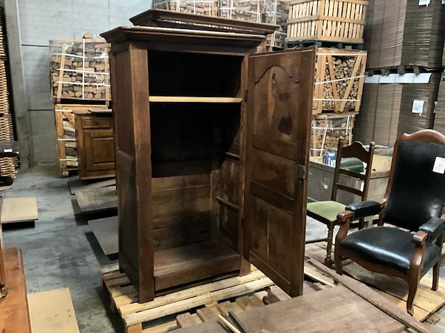 Antieke 1-deurs houten kledingkast - afbeelding 5 van  5