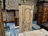 Antieke 1-deurs houten kledingkast - afbeelding 1 van  5