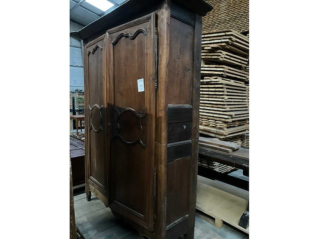 Antieke 2-deurs houten kledingkast - afbeelding 3 van  5