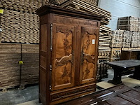 Antieke 2-deurs houten kledingkast - afbeelding 2 van  5