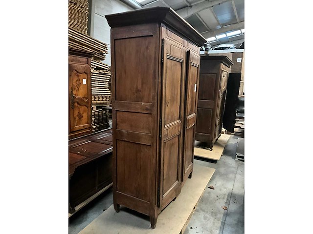 Antieke 2-deurs houten kledingkast - afbeelding 3 van  5