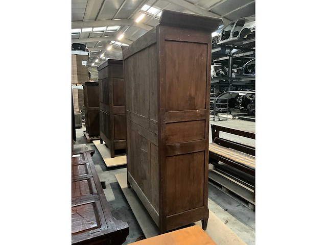 Antieke 2-deurs houten kledingkast - afbeelding 4 van  5