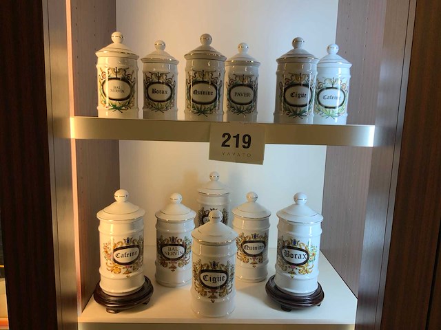 Antieke apotheek potten (12x) - afbeelding 1 van  5