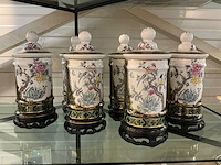 Antieke apotheekpotten (6x) met decoratie - afbeelding 1 van  1