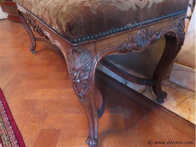 Antieke bank en voetbankje - afbeelding 3 van  3