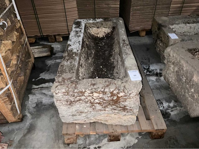 Antieke blauwsteen voederbak - afbeelding 3 van  3