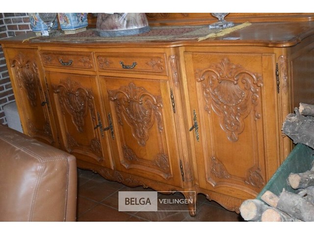 Antieke buffetkast met 4 deuren en 2 lades - afbeelding 1 van  4