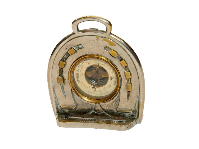 Antieke bureau-anerode barometer in de vorm van... - afbeelding 1 van  1