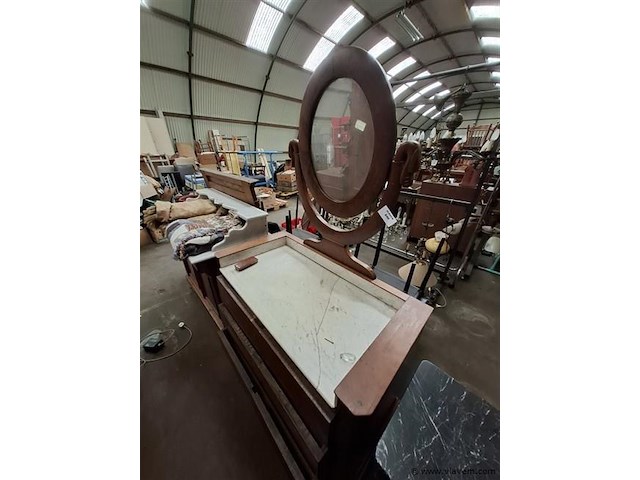 Antieke commode - afbeelding 1 van  2