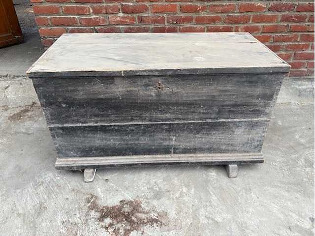 Antieke dekenkist - afbeelding 1 van  5