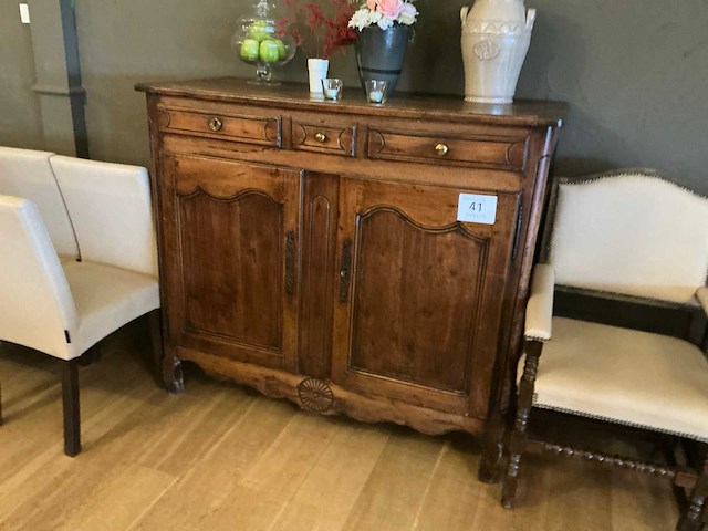 Antieke dressoir - afbeelding 1 van  3