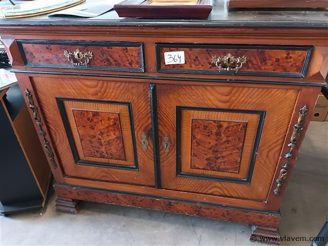 Antieke franse kast - afbeelding 1 van  5