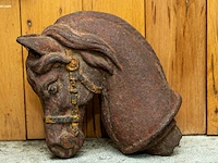 Antieke gietijzeren paardenhoofd - afbeelding 2 van  3