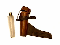 Antieke glazen jacht- / zadelfles (side-saddle... - afbeelding 5 van  6