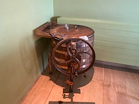 Antieke hand aangedreven wasmachine - afbeelding 4 van  5