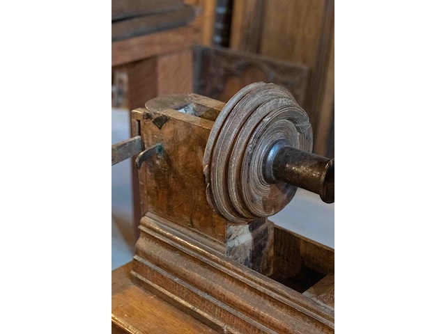 Antieke houten draaibank ± 1700 - afbeelding 6 van  8