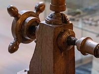 Antieke houten draaibank ± 1700 - afbeelding 7 van  8