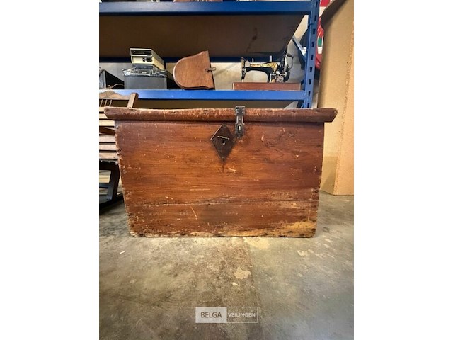 Antieke houten kist - afbeelding 2 van  3