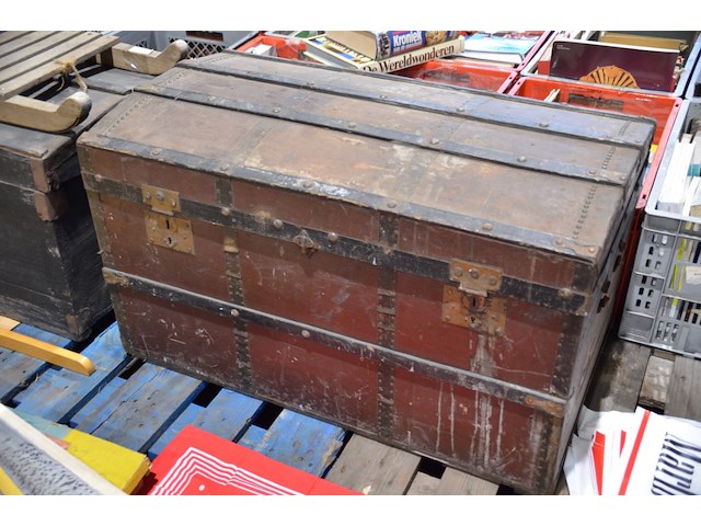 Antieke houten koffer - afbeelding 2 van  4