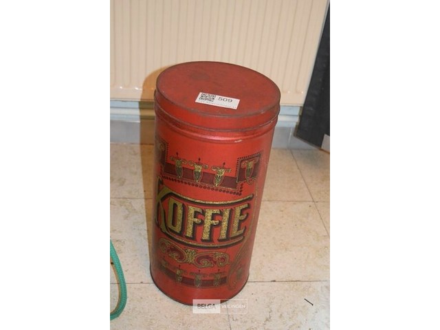 Antieke ijzeren koffiedoos met koffiebonen - afbeelding 1 van  3