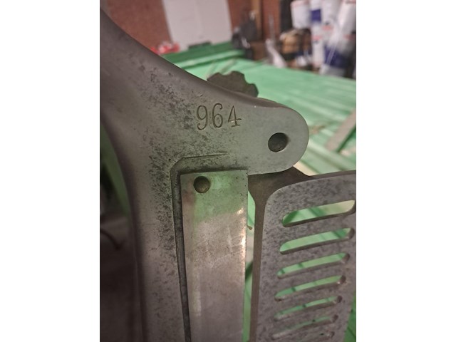 Antieke kaas snijmachine in emaille - afbeelding 8 van  9