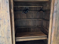 Antieke kast h2m10 b1m30 diepte 75cm - afbeelding 2 van  4