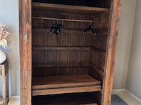 Antieke kast h2m10 b1m30 diepte 75cm - afbeelding 4 van  4