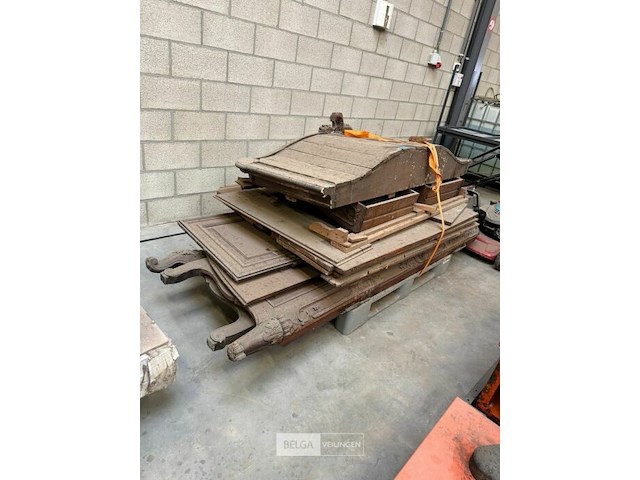 Antieke kast - afbeelding 1 van  3