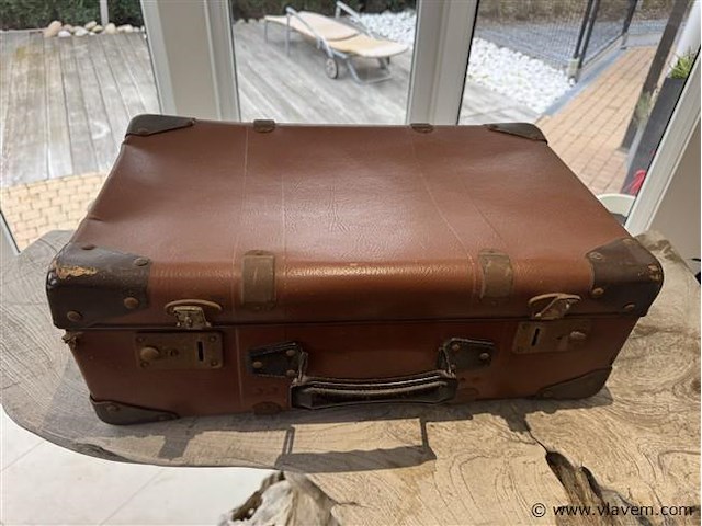 Antieke koffer - afbeelding 1 van  1