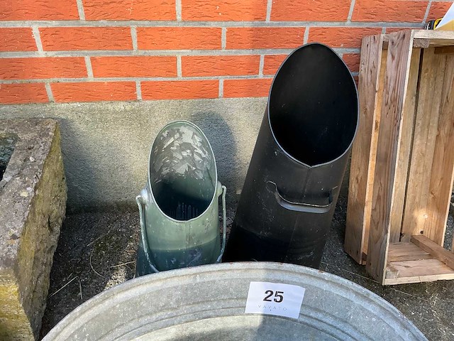 Antieke kruiken en toebehoren - afbeelding 5 van  5