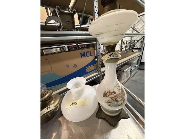 Antieke lampen - afbeelding 2 van  3