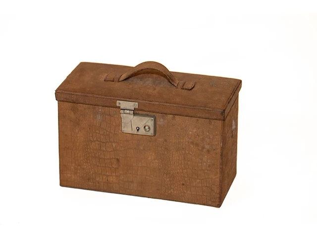 Antieke lederen toilet- / reiscassette met... - afbeelding 2 van  4