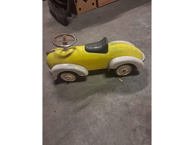 Antieke loopauto metaal plastiek - afbeelding 6 van  7