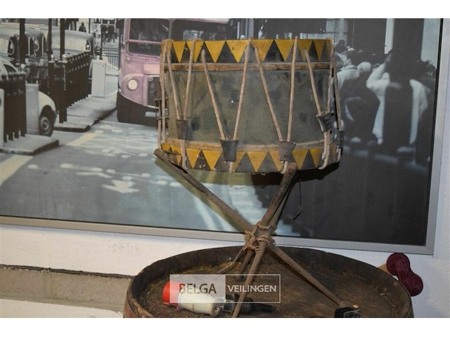 Antieke militaire trommel dateert vaak uit de 19de eeuw - afbeelding 1 van  4