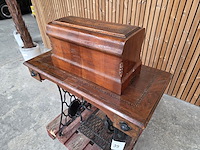 Antieke naaimachine margot - afbeelding 4 van  14