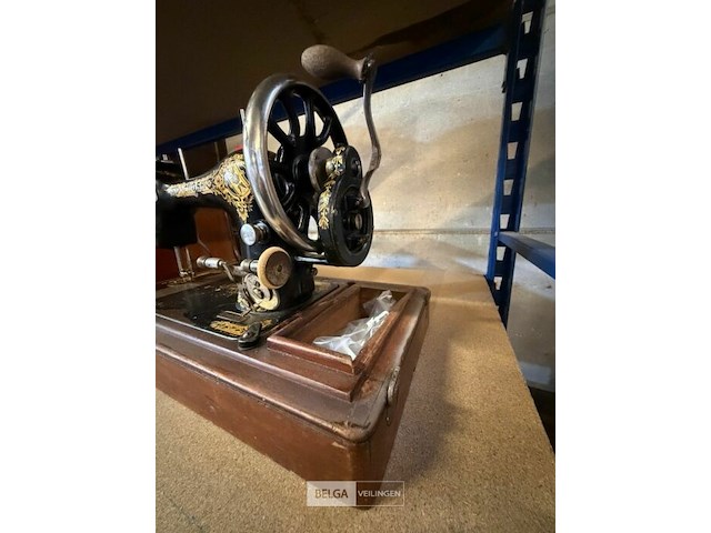 Antieke naaimachine singer - afbeelding 7 van  9