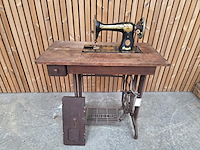Antieke naaimachine singer - afbeelding 1 van  11