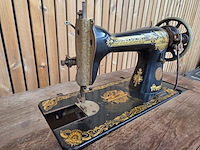 Antieke naaimachine singer - afbeelding 6 van  11