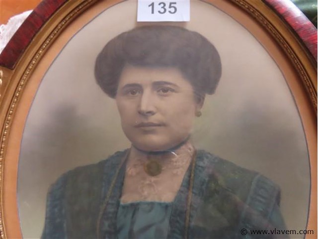 Antieke ovale fotokader - afbeelding 2 van  2