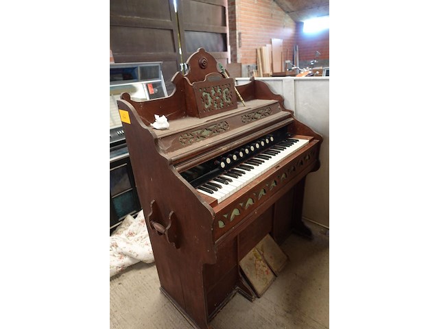 Antieke piano - afbeelding 1 van  7