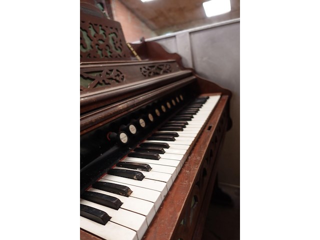 Antieke piano - afbeelding 6 van  7