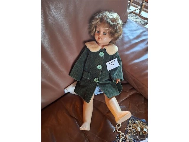 Antieke pop - afbeelding 1 van  1