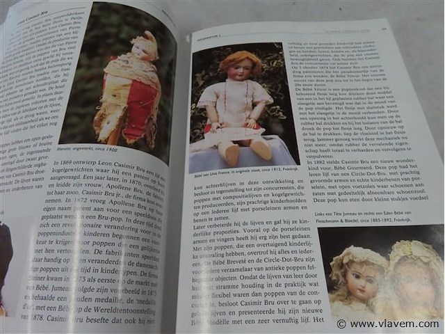 Antieke poppen - afbeelding 2 van  3