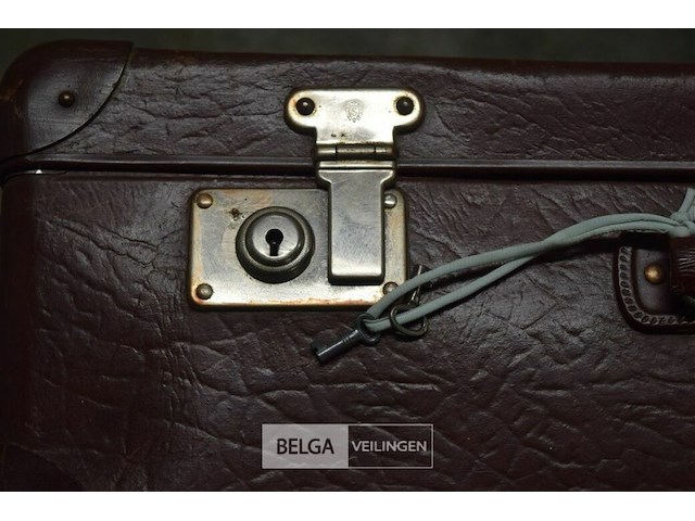 Antieke reiskoffer - afbeelding 2 van  3