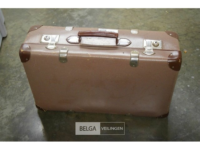 Antieke reiskoffer - afbeelding 1 van  4