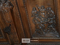 Antieke renaissance-serveerbuffet - afbeelding 3 van  7